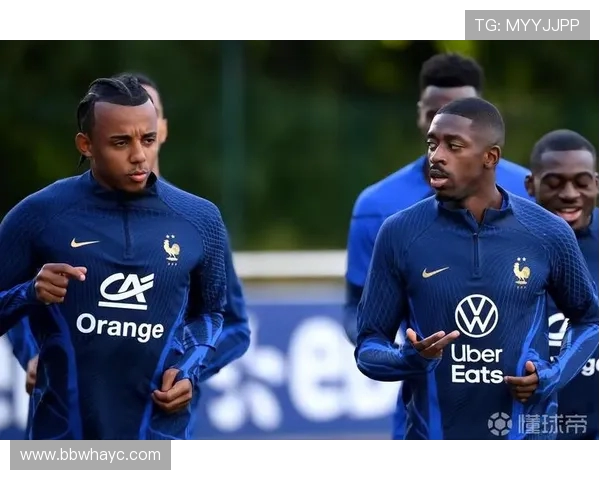 队报称登贝莱腿筋不适或无缘首发对阵拜仁关键之战前景仍未明朗中